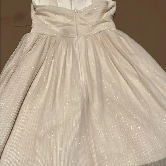 BCX Cream Dress with Elegant Design - Picture 6 of 7